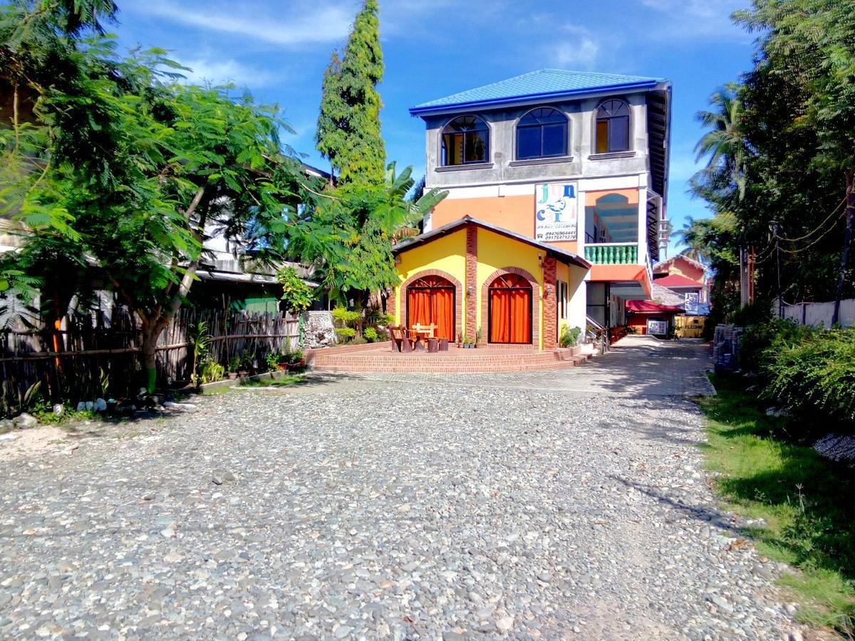 Jun And Carol Beach Cottages Pagudpud Exterior foto